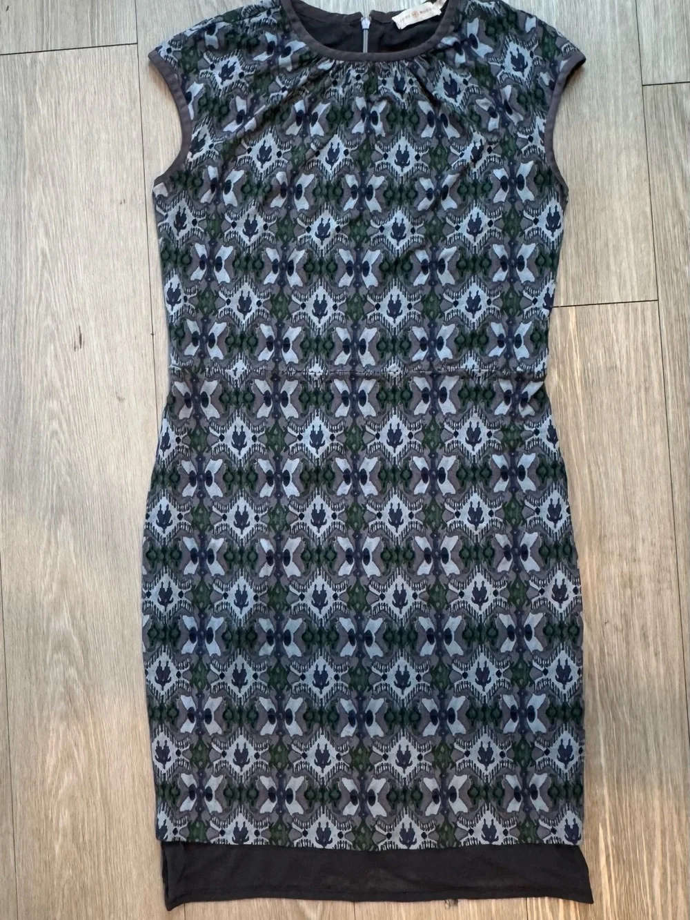 Tory Burch Gray and Green Geometric Cap-Sleeve Midi Dress
